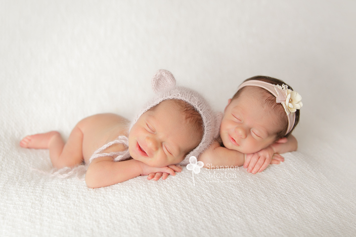 newborn twin photographer near Houston college station